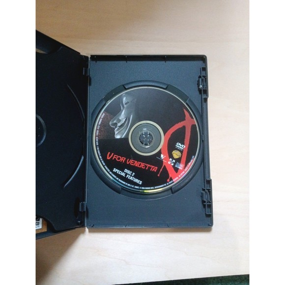 V For Vendetta 2 disc special edition - Picture 4 of 5